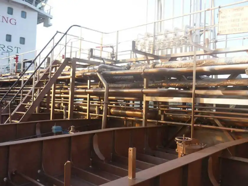 Επισκευή πλοίου Ventouris Anastasios (4)