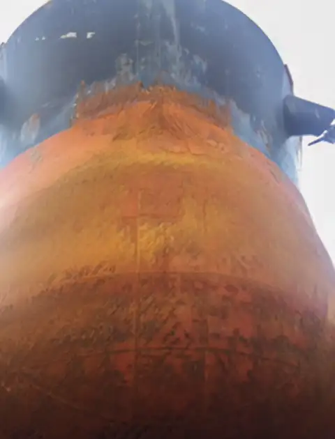 Εργασίες καθαρισμού στο πλοίο captain andreadis vantouris anastasios 1