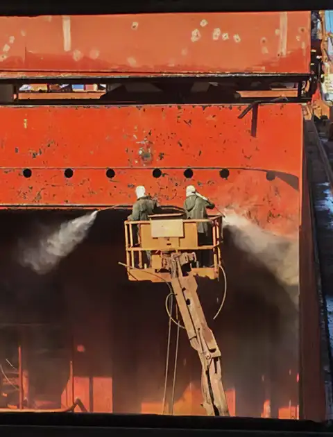 Εργασίες καθαρισμού στο πλοίο captain andreadis vantouris anastasios 3