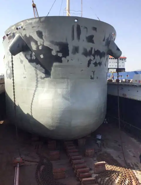 Συντήρηση και χρωματισμός στο πλοίο captain andreadis ventouris anastasios 3