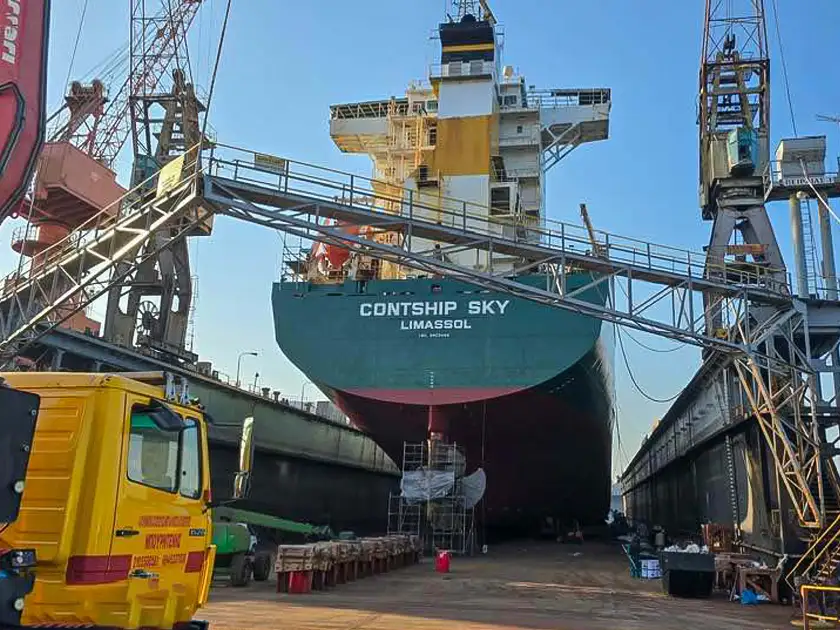Χρωματισμός πλοίου Contship Sky Ventouris Anastasios 5