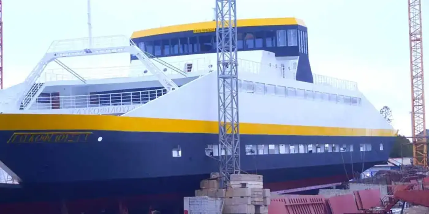 αμμοβολή σε yacht ventouris anastasios (0)